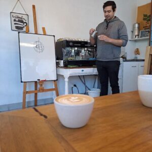 Curso de barista enfocado en la salida laboral para 3